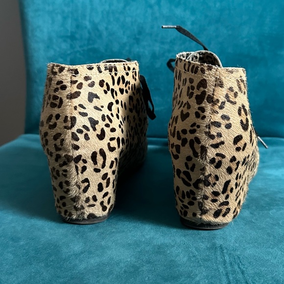 Kate & Mel Leopard Wedge Boots - Size 38 - Picture 3 of 6